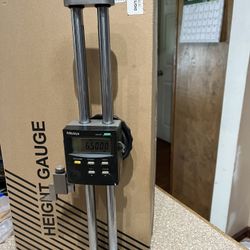 Mitutoyo 18” Digital Height Gauge