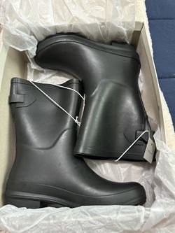 Size 7 Rubber Rain Boots Brand New
