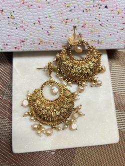 mother pearl necklace 