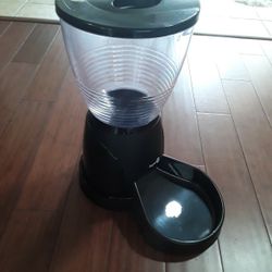 Brand New Dog Timer Feeder In Weeki Wachee Spring Hill