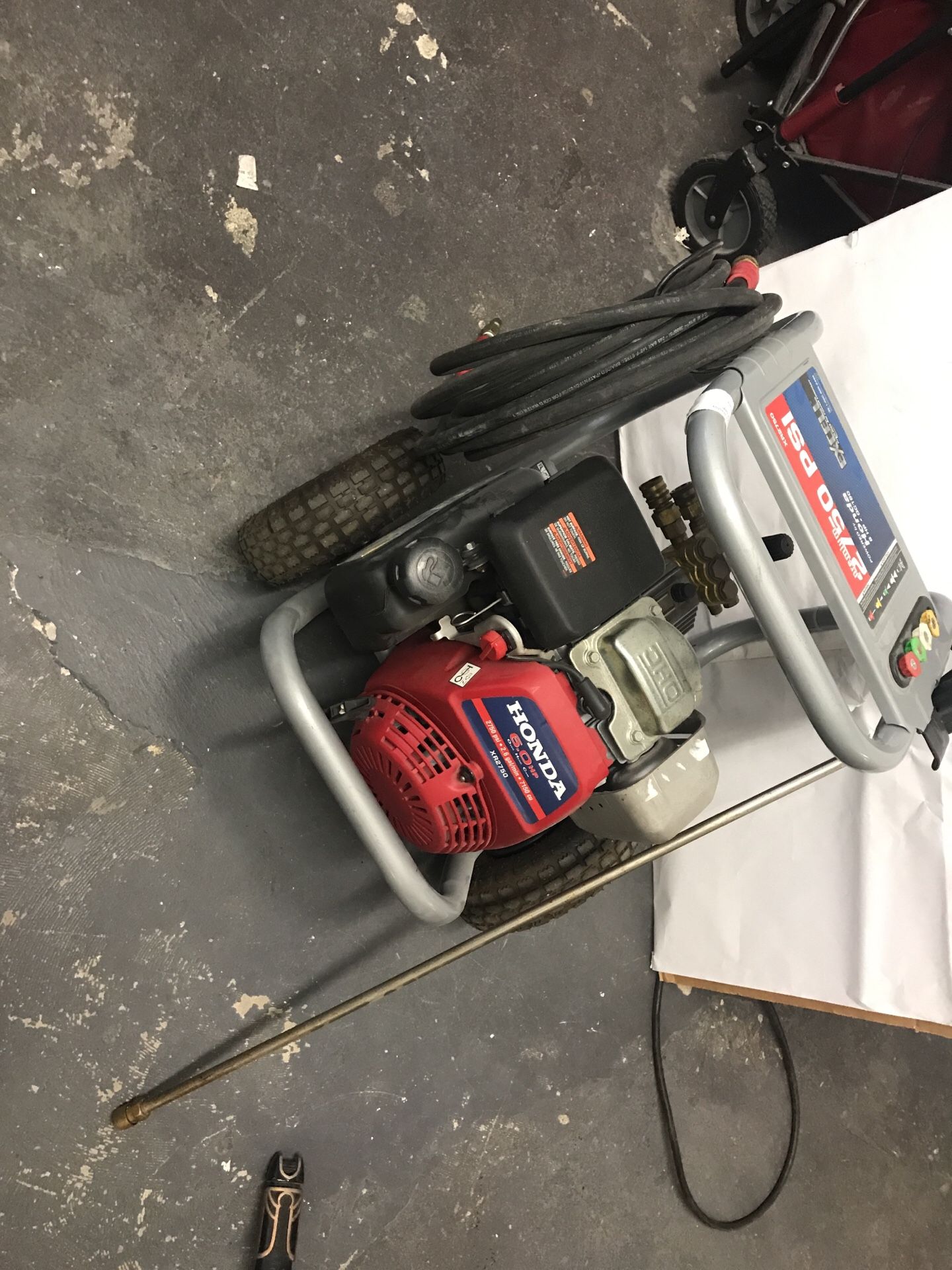 Ex-Cell XR2750 Premium 2750 PSI Powered by Honda 6 HP GC190 2.6 Gal/Min 7150 CU Pressure Washer