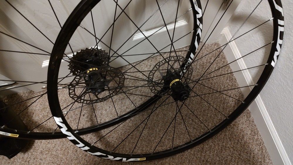 MAVIC 18x622 / 700C / 28" Outside NYLON+PVC
