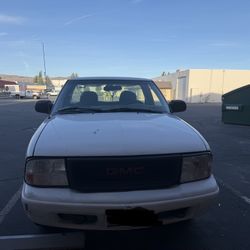  2002 GMC Sonoma 