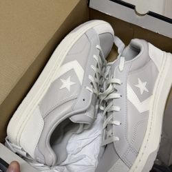 Brand New Men’s Converse Size 13