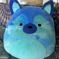 Giant Wolf Squishmellow 