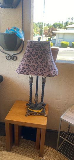 Leopard lamp