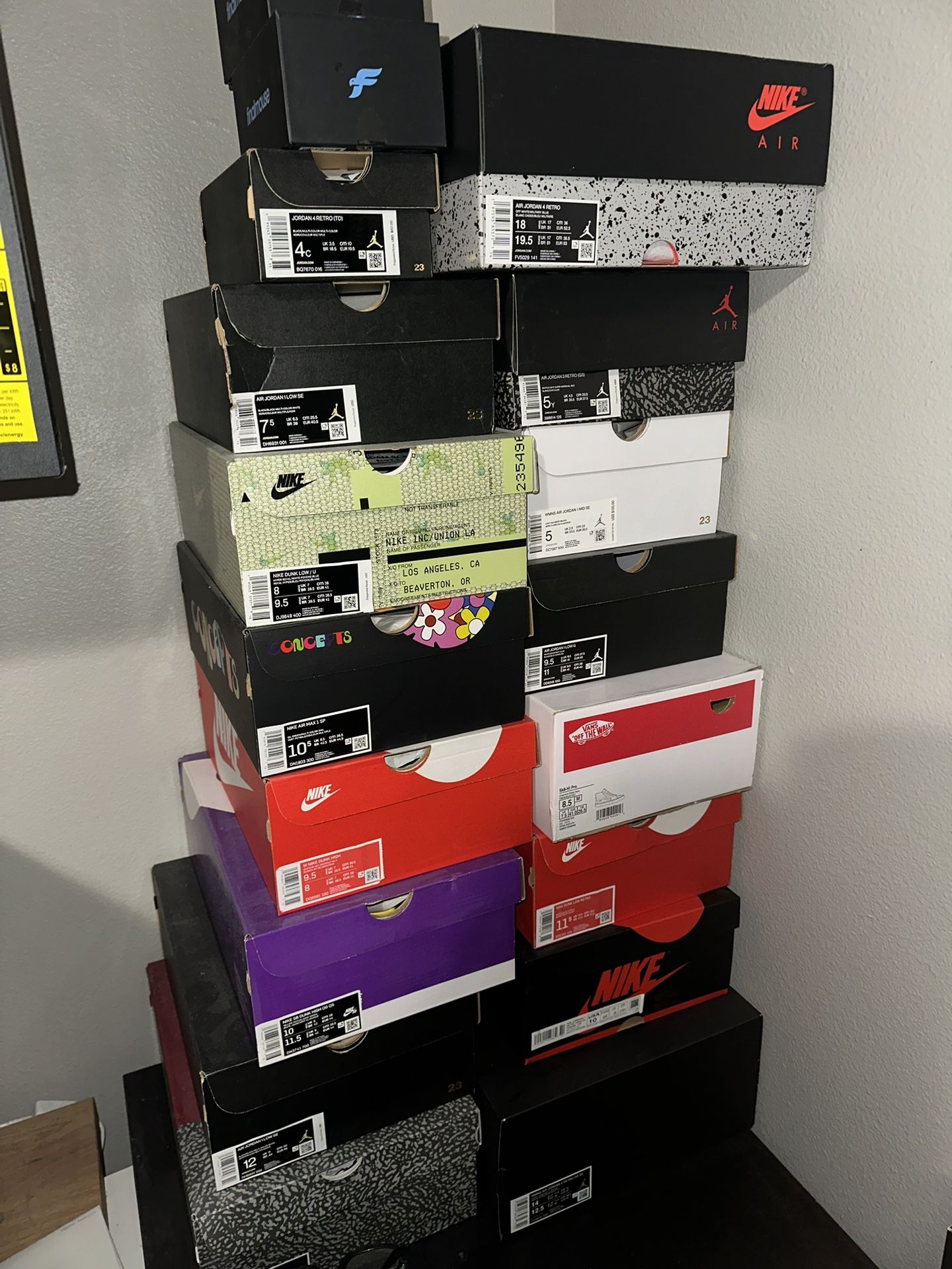 Shoes (Dunks, Jordan’s)