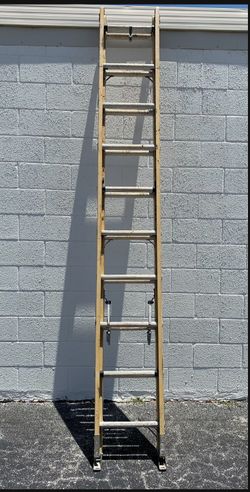 20 Ft Louisville Fiberglass & Aluminum Ladder