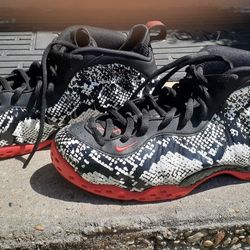 Nike foamposite best sale size 10