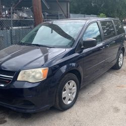 2012 Dodge Caravan 