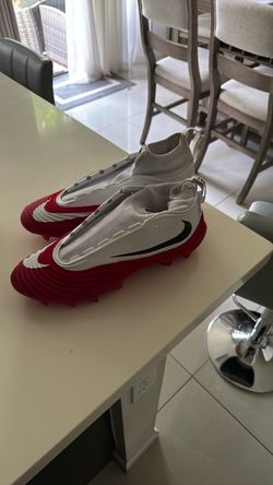 BRAND NEW CLEATS