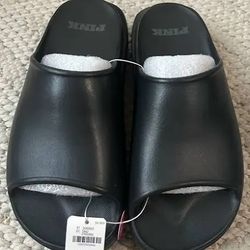 Women’s Slides Black Size 7/8