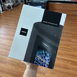 Bose Smart Speaker 500 With Wi-Fi, Bluetooth and Voice Control Built-in, Black Brand New 