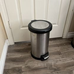 Small Foot Pedal Bathroom Or Bedroom Trash Can