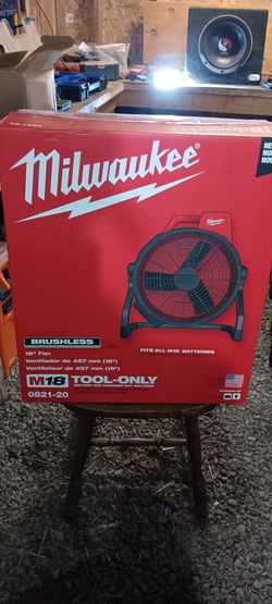 MILWAUKEE 18" FAN