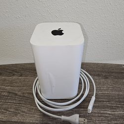 Apple Airport Extreme Base Router