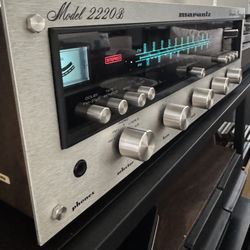 Marantz 2220b receiver + Marantz 6110 turntable