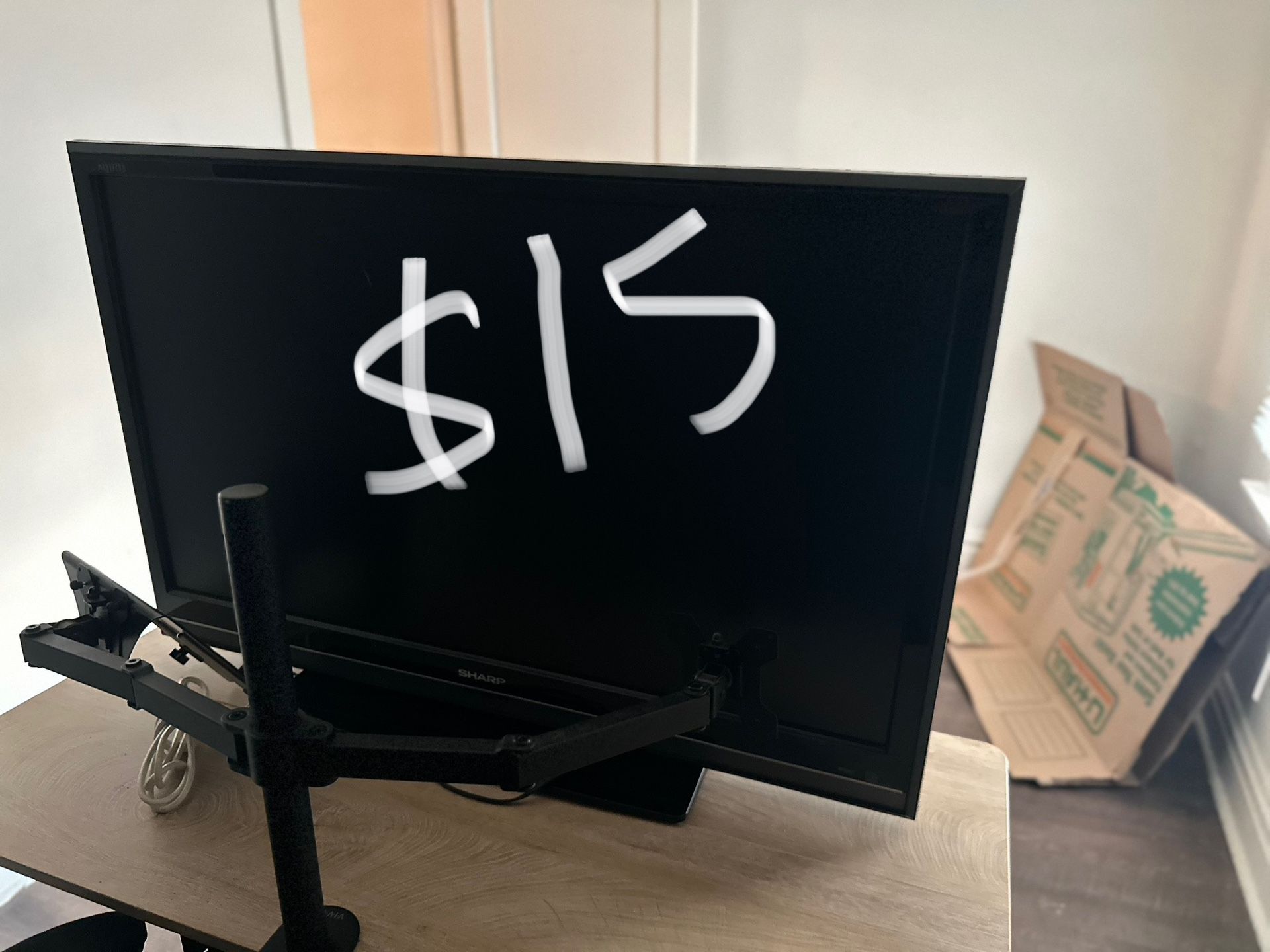 Old TV W/ remote