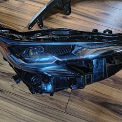 Toyota Sienna Headlight 2024