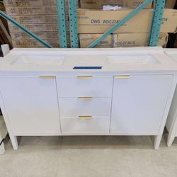 60” Beautiful Bathroom Vanity in White Color with vanity Top in White  $849 