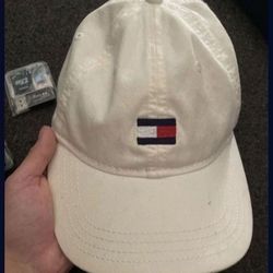 Tommy Hilfiger Hat