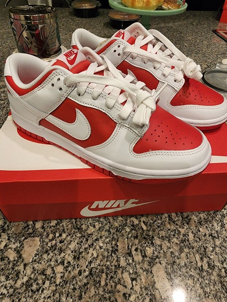 ❤️Nike Dunk Low White/ Championship Red❤️ Size Men's Comes