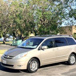 2007 Toyota Sienna XLE All Wheel Drive