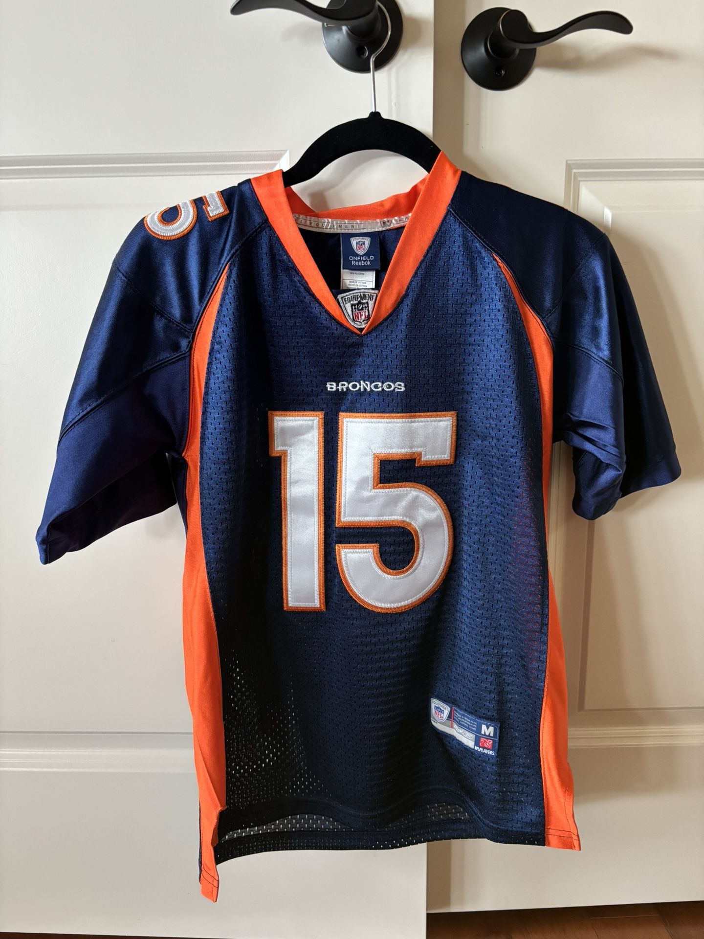 NFL Broncos jersey youth M (10-12T)