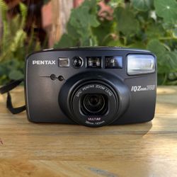 Pentax IQZoom 140 35mm Point and Shoot Film Camera