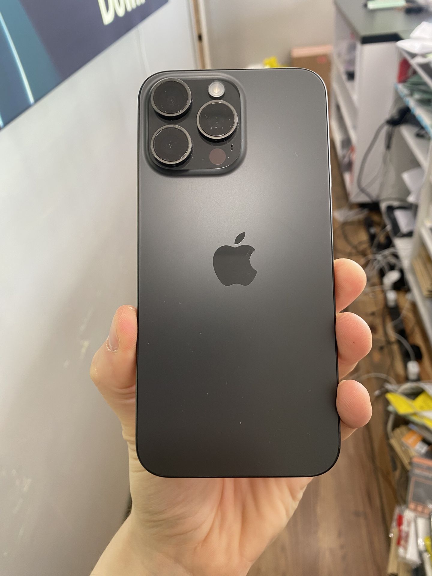 Unlocked iPhone 15 Pro Max 256GB
