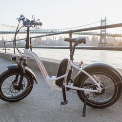 Rad Power Bike Rad 2 -  Electric Bike - LIKE NEW/MINT CONDITION