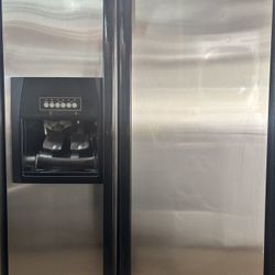 Whirlpool Side By Side Refrigerator 