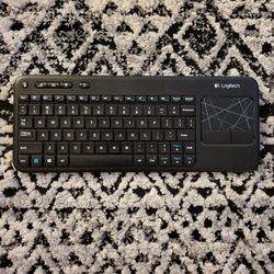 Logitech K400r Wireless Keyboard With Built In Touch Pad Mouse Capability