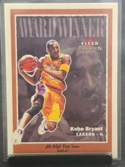 Kobe Bryant 2002-03 Fleer Tradition Award Winner Card