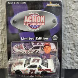 1997 Actiin 1:64 Diecast Car #71 Dave Marcis Team Realtree
