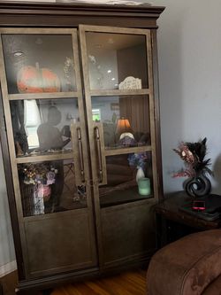 Cabinet FREE