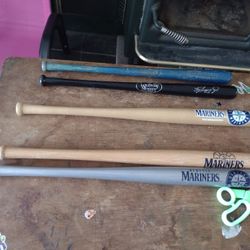 Vintage Mini Bats 3 Mariner Bats, 2 Louisville Bats 1996, 1998.  Mariner Shot Glass, M's Pin, Sele Pin. Cash Porch Pickup Redmond 
