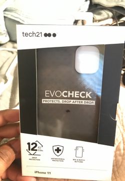 iPhone 11 case tech 21 retail 45$