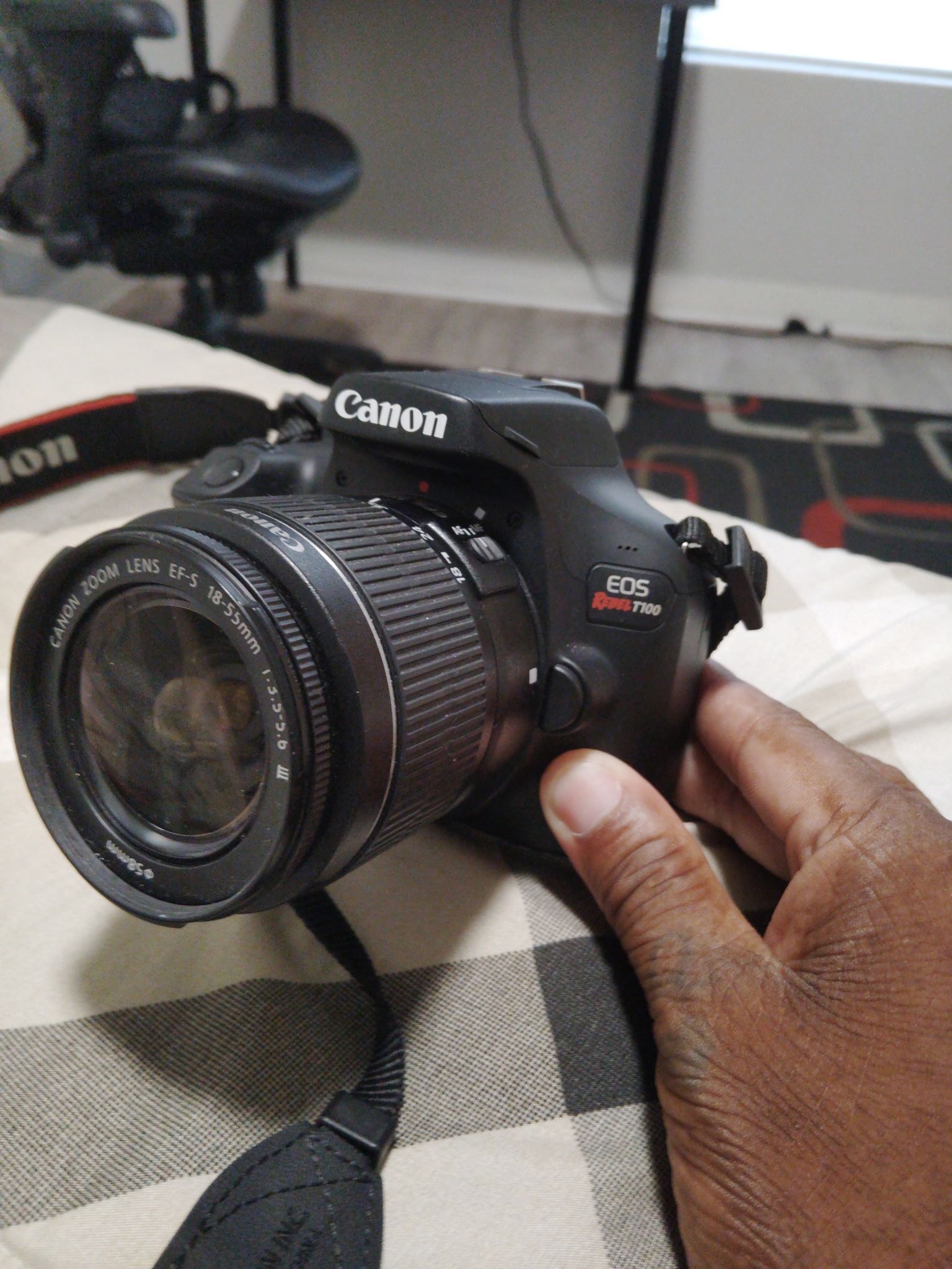 Canon Rebel T100