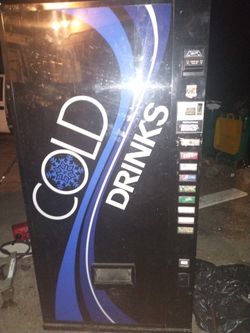 Dixie Narco 501E Soda Machine **NEED GONE TODAY**