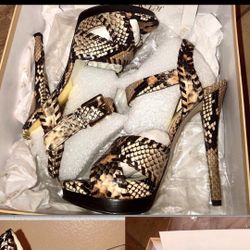 Michael Kors Jet Set 6 Odessa Snake Leather Platform Heel -Size 7 -NEW With Box-77064 Area Code 