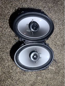 6x8 Pioneer Speakers