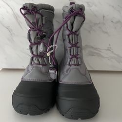 The North Face Youth Alpenglow Waterproof Boots