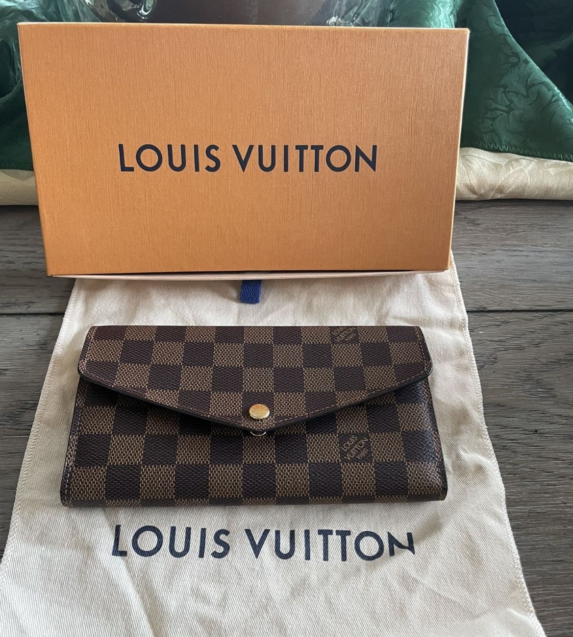 Authentic LV Wallet