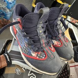 Boys Baseball Cleats Size 1.5