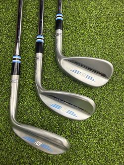 BRAND NEW Custom Titilest SM11 wedges (52,56,60)