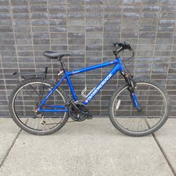 Diamondback 26" 21-Speed Mountain/Road Bike Hybrid - Front Suspension Shocks - Light 17" Frame - TUNED - NEW Tubes - Rack (MSRP 380$) READY TO RIDE!