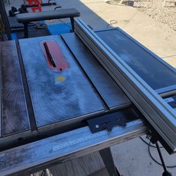 Craftsman 10" Inch Table Saw. 