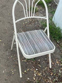 Folding chair