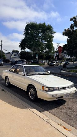 Infiniti M30